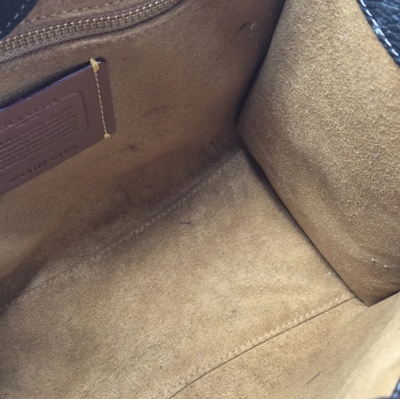 Coach Field Tote 22 Horse And Carriage In Truffle Petunia - Picture 5 of 9